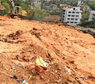 It took 651 trucks of mud to douse Sonsodo fire