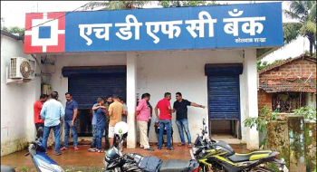 Robbers flee with ATM in Colvale, loot ` 10L