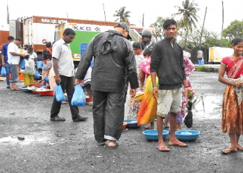 Migrant vendors doing illegal biz in SGPDA market is a reality, but planning body looks the other way