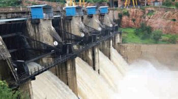 Rains lash ghats bordering Goa, several rivers in spate