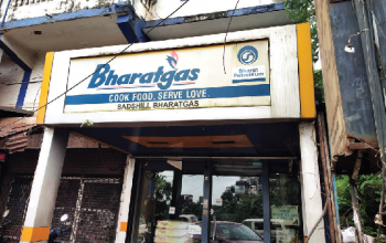 Shortage of Bharat Gas LPG cylinders across State puts customers in a fix