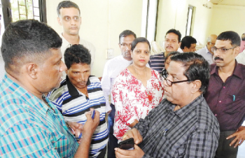 MUCB shareholders cry foul over `1000 withdrawal limit