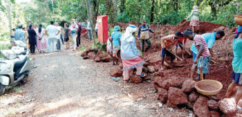 Locals cry foul over road-widening