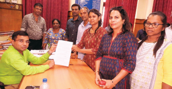 Pooja files nomination for vacant post of MMC chief