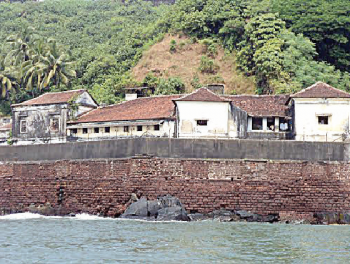 Freedom fighters oppose museum for Parrikar at former Aguada jail
