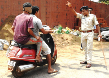 After Goa seals borders, police start enforcing curfew seriously