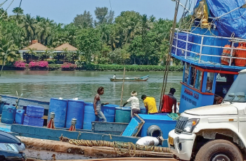 Social distancing at stake as trawlers set sail again