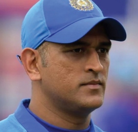 Dhoni ‘never ever looked out of control’, says Holding