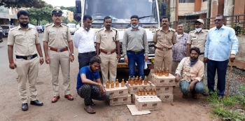 K’taka steps up excise checks, seizes 60 boxes of Goa liquor