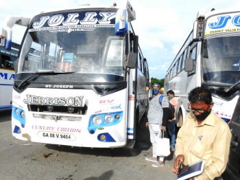 Borders open, but Goa-Mumbai bus service yet to pick pace