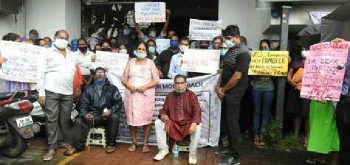 Visionaries society depositors protest against no action from authorities on return of their deposits