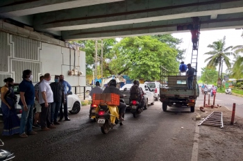 Aldona MLA takes initiative to install traffic signals at Bastora