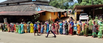 Tension mounts, anti-IIT locals protest at Valpoi police station