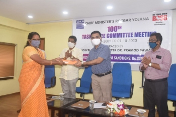 At TFC meeting of CMRY, CM distributes sanction letters to beneficiaries