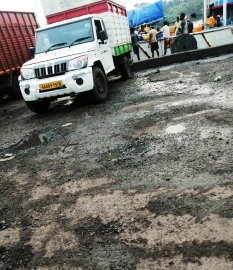 Road connecting Cutbona jetty ridden with potholes