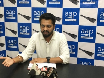 All is not well between CM and Health Minister: AAP