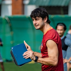 FC Goa coach Ferrando, foreign players join team training