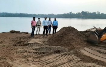 Illegal sand extraction sites raided in Bicholim