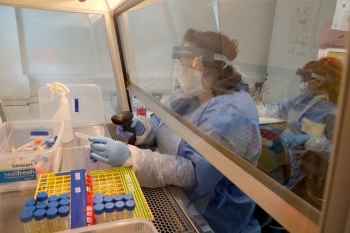 How do coronavirus researchers avoid catching Covid?