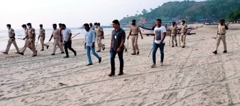 Pernem police combs Arambol coast