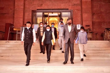 CM pitches for culture tourism in Delhi visit