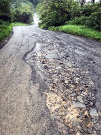 Cong threatens to block Chorla highway if not repaired