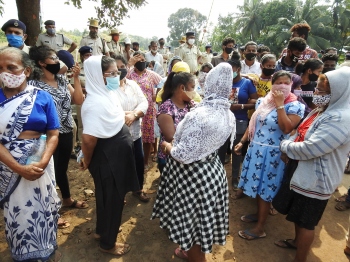 Davorlim farmers say they’re ready to return compensation money to Railways