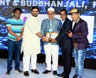Sindhudurg Live editor-in-chief receives award
