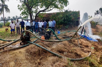 Agarwada salt cultivators get water pumps