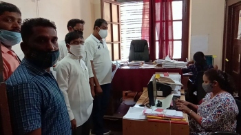 Officials accused of working under ministers' pressure