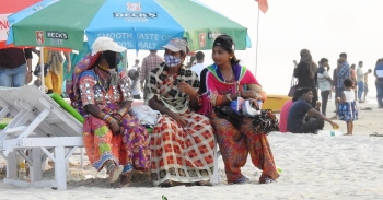 Hawkers back on Colva beach, but police nowhere to be seen