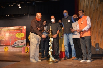 Consume laughter in large doses to stay healthy: Digambar