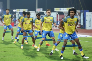 Well-rested Mumbai take on Kerala in New Year's first clash