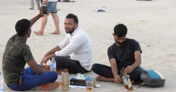 Tourists in high ‘spirits’ as liquor flows freely in Colva