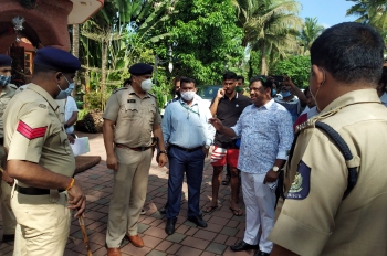 Minister bats for digital meters, queue system for GoaMiles