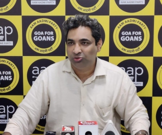 CM has paralysed every constitutional institution that helps fight graft: AAP