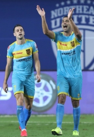 Mumbai target further ascendancy against Hyderabad