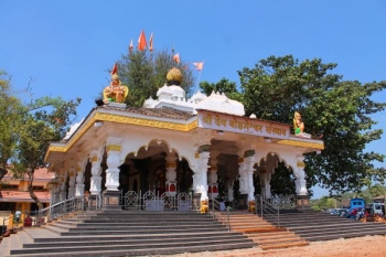 Security guards armed with thermal guns to usher in devotees at Bodgeshwar zatra