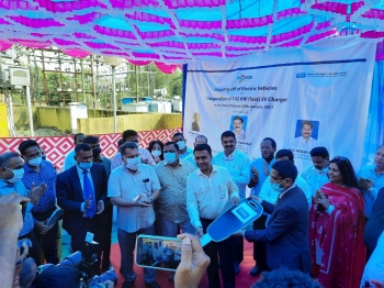 CM unveils 1st public EV charging station