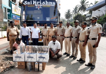 Goa liquor seized from AP tourist bus in Belagavi