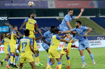 ISL: Mumbai claw back to down Kerala