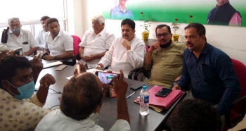 Congress has done no wrong, but MLAs who quit have: AICC observer