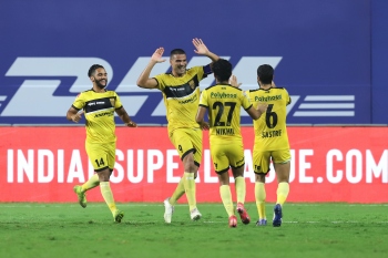 Hyderabad send Kerala Blasters packing