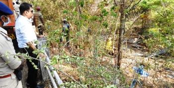 Authorities descend on govt land at Pajifond to raze illegal structures