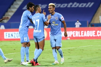 Mumbai City decimate Odisha 6-1