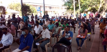Candolim sarpanch extends support to local taxi owners