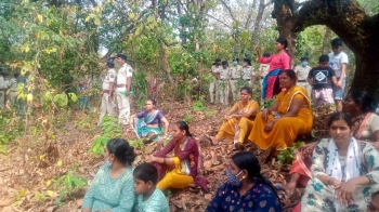 Locals, police face-off on day-2 of Mopa stir