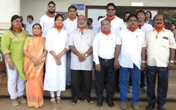 Digambar, Vijai keep away as their candidates file papers