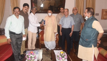 Team GSIA meets Guv; highlights role in industrial sector