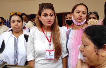 Pratima loses Navelim zilla by-poll; erupts on Luizinho